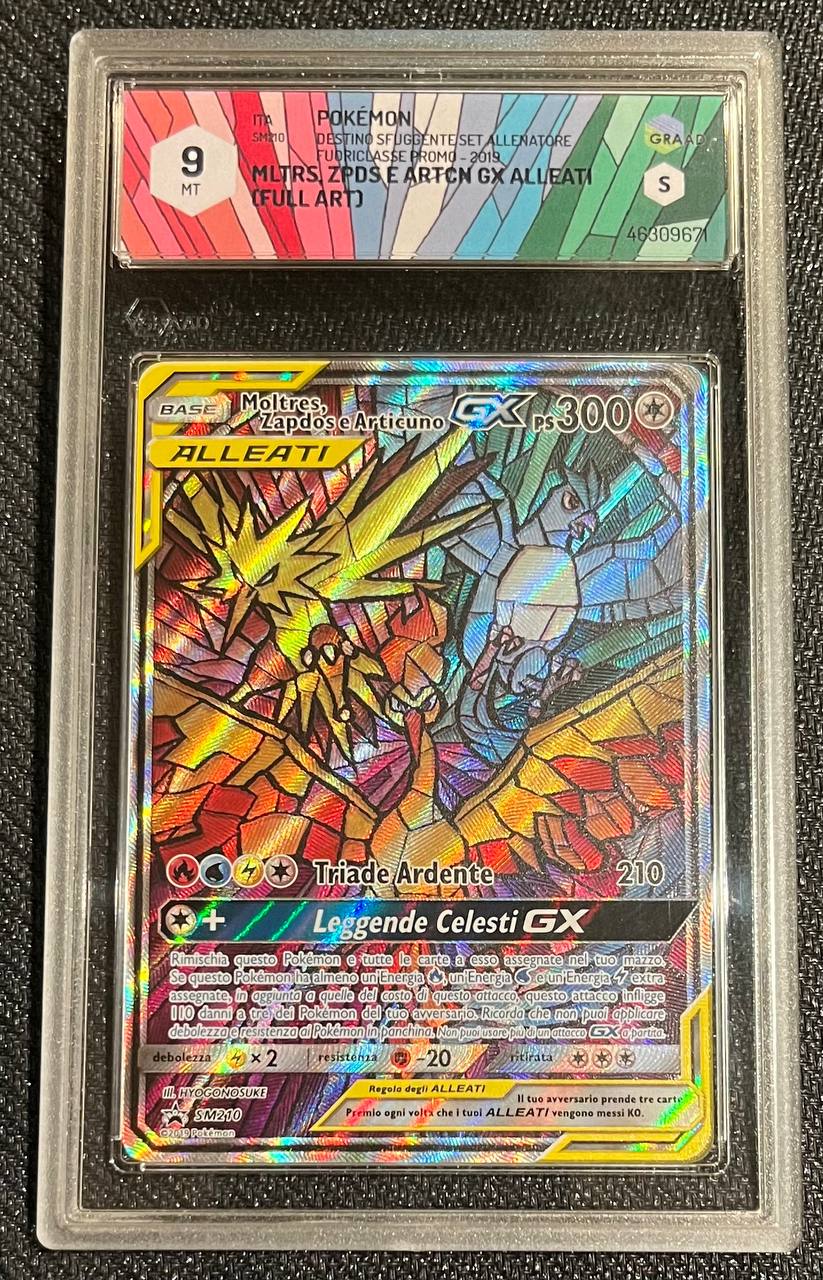 MOLTRES ZAPDOS ARTICUNO GX (ITA) - SM210 - GRAAD 9